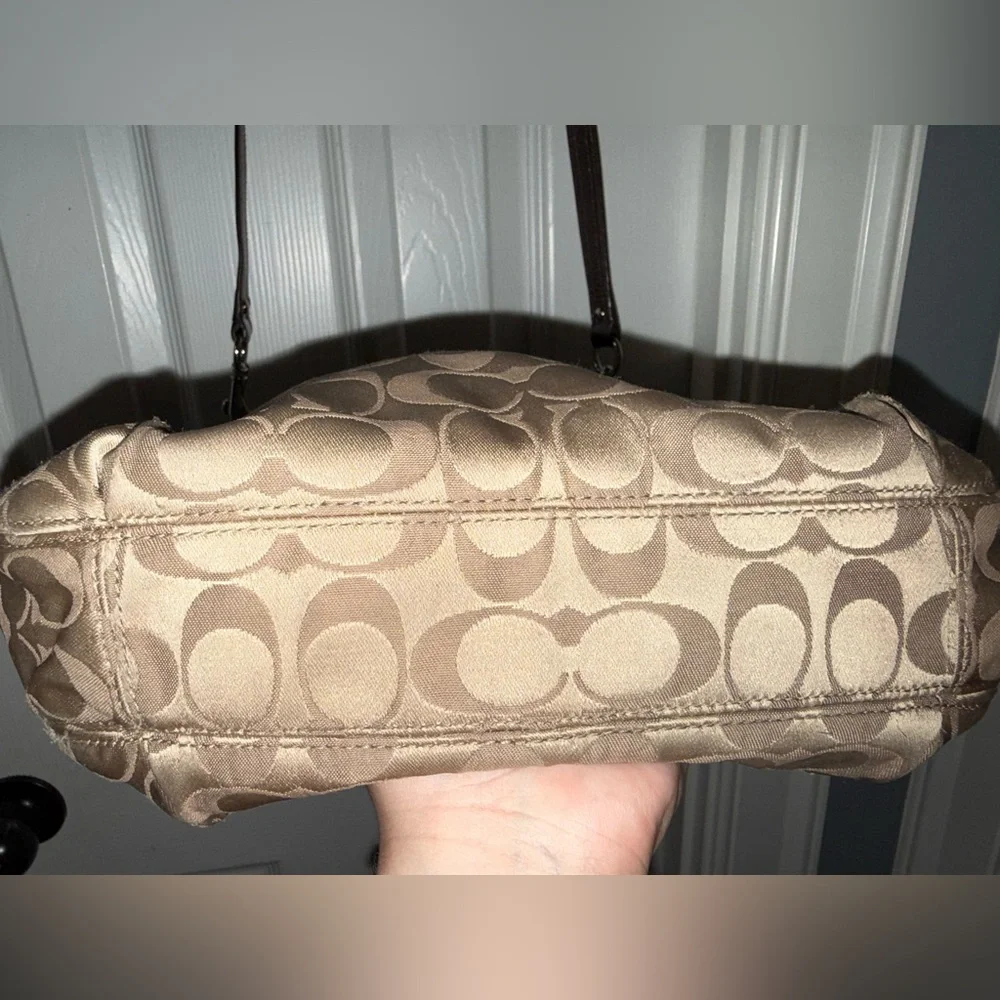 Ashley Signature vintage coach ‼️SOLD‼️ - Picture 8 of 8